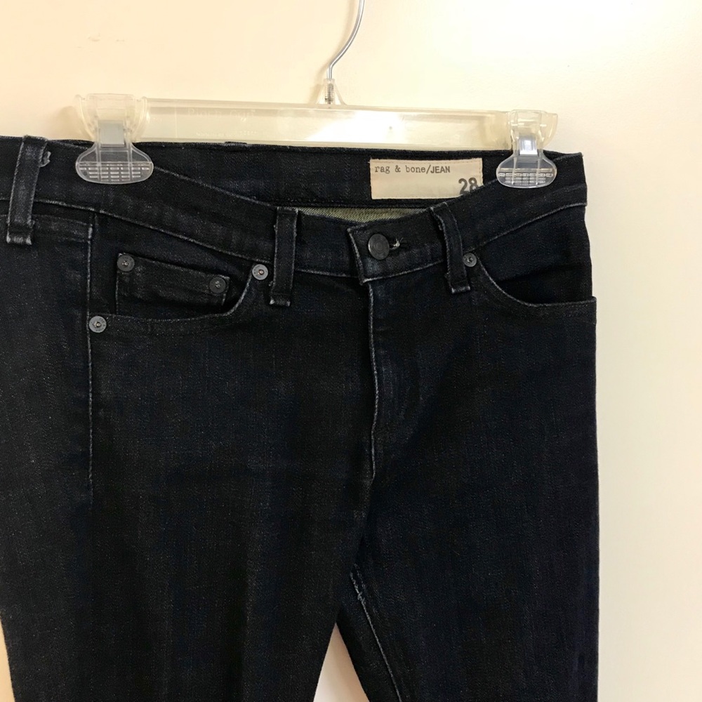 Rag & Bone skinny jeans! Dark wash size 28